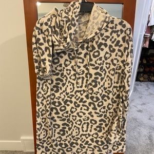 N W/o Tags-adorable cozy animal print hoodie